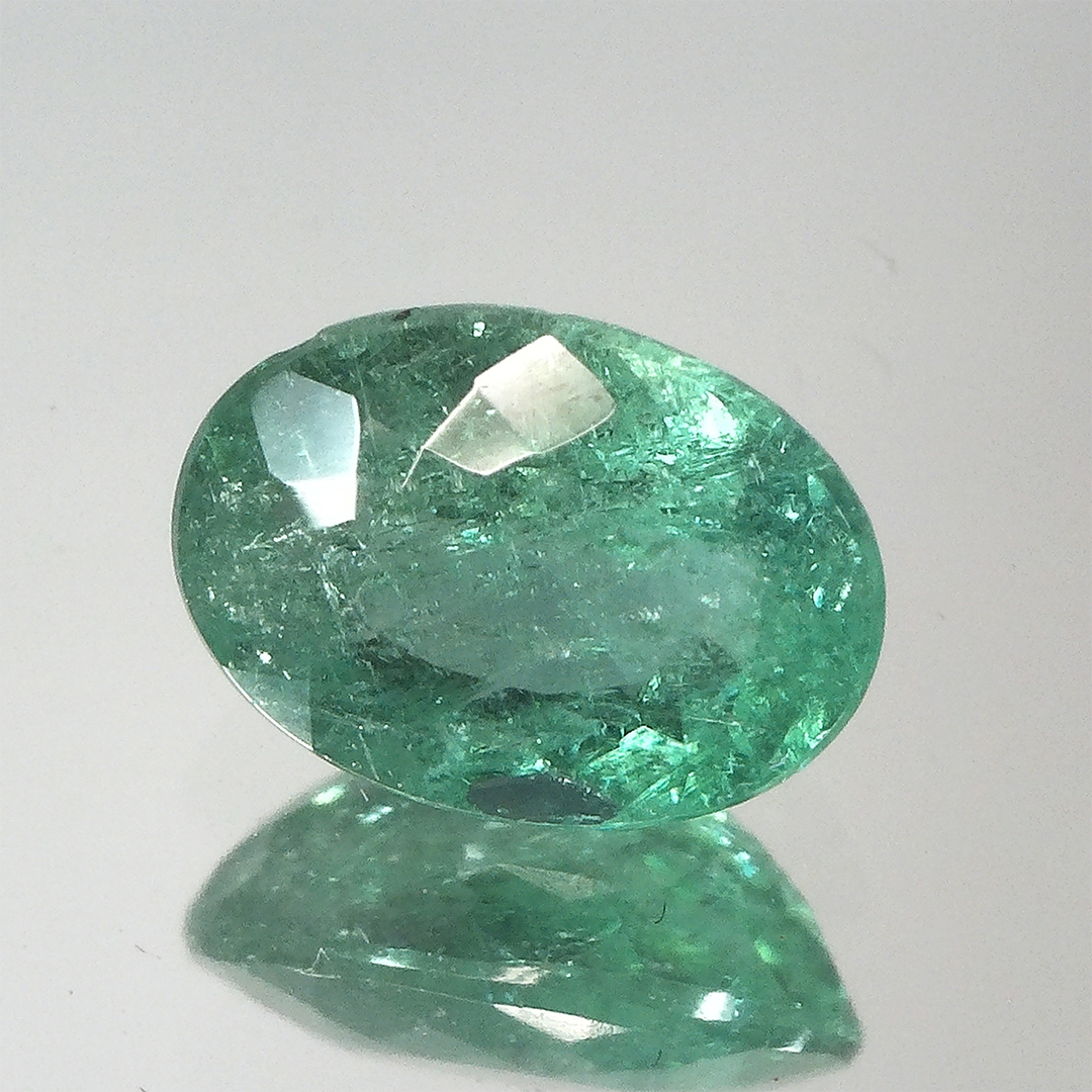ブラジル産パライバトルマリン ルース 0.668ct  [CGL]